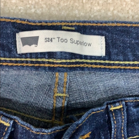 Levi’s - Picture 3 of 4